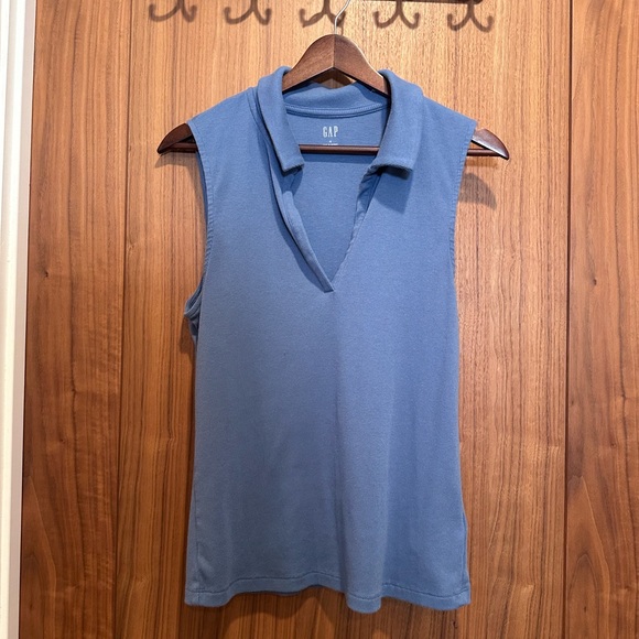 GAP Tops - GAP Women's Sleeveless Blue collared Tank Size M